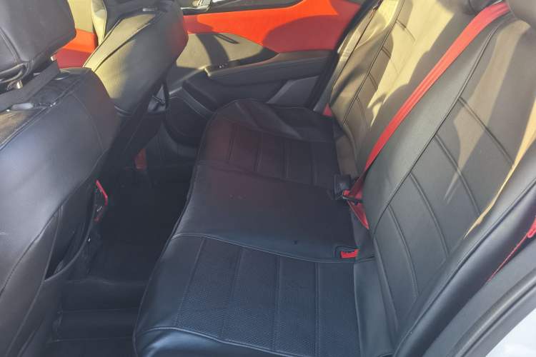Used Dongfeng Aeolus Yixuan 2021 230T Automatic Zuiying Knight Edition Interior 6