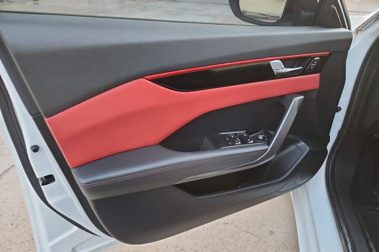 Used Dongfeng Aeolus Yixuan 2021 230T Automatic Zuiying Knight Edition Interior 7