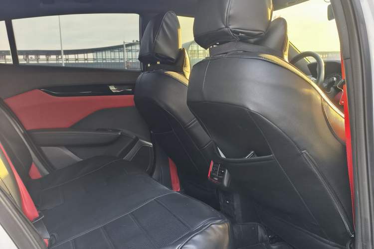 Used Dongfeng Aeolus Yixuan 2021 230T Automatic Zuiying Knight Edition Interior 8