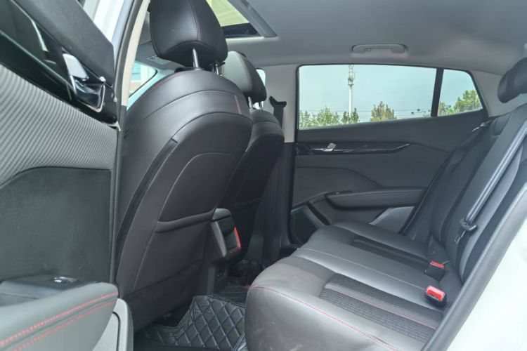 Used Dongfeng Aeolus Yixuan 2021 230T Automatic Glory Edition Interior 8