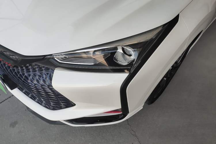 Used Dongfeng Aeolus Yixuan 2021 230T Automatic Zuiying Knight Edition Left Front Headlight