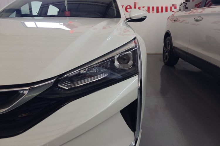 Used Dongfeng Aeolus Yixuan 2021 230T Automatic Chasing Shadow Edition Left Front Headlight