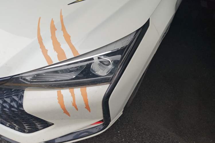 Used Dongfeng Aeolus Yixuan 2021 230T Automatic Zuiying Knight Edition Left Front Headlight