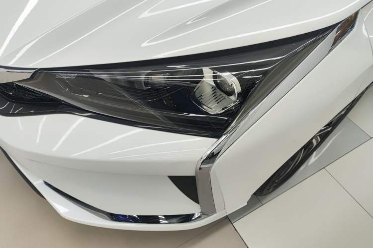 Used Dongfeng Aeolus Yixuan 2021 230T Automatic Zuiqing Edition Left Front Headlight