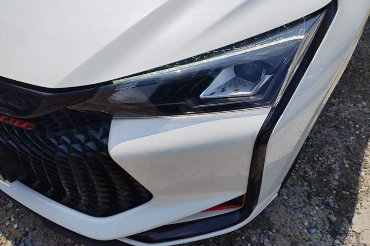 Used Dongfeng Aeolus Yixuan 2021 230T Automatic Hunter Edition Left Front Headlight