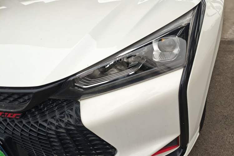 Used Dongfeng Aeolus Yixuan 2021 230T Automatic Chasing Shadow Edition Left Front Headlight