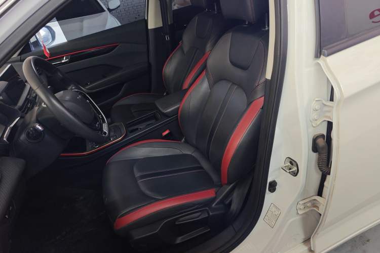 Used Dongfeng Aeolus Yixuan 2021 230T Automatic Chasing Shadow Edition Left Front Seat