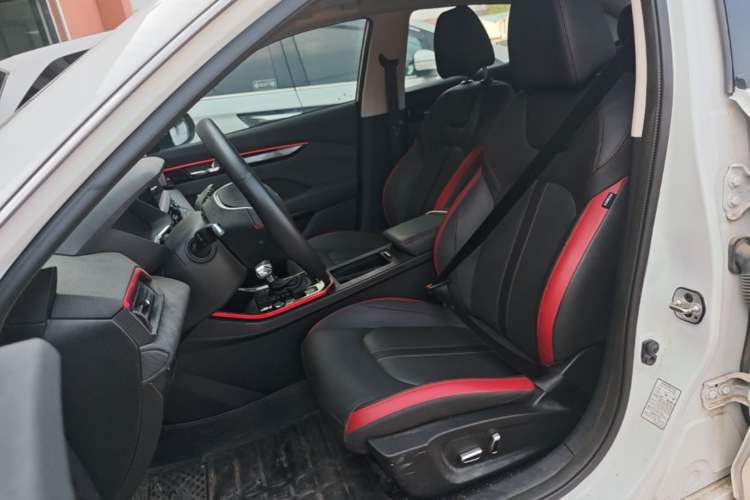 Used Dongfeng Aeolus Yixuan 2021 230T Automatic Dream-Chasing Edition Left Front Seat