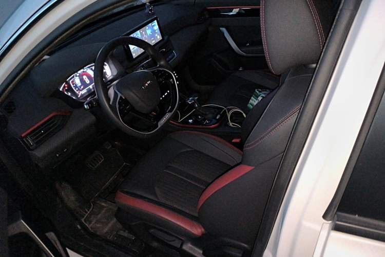 Used Dongfeng Aeolus Yixuan 2021 230T Automatic Zuiqing Edition Left Front Seat
