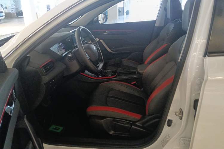Used Dongfeng Aeolus Yixuan 2021 230T Automatic Chasing Shadow Edition Left Front Seat