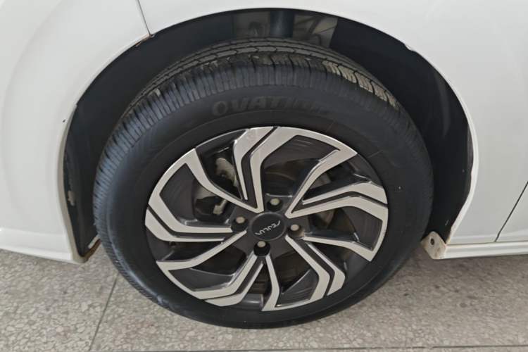 Used Dongfeng Aeolus Yixuan 2021 230T Automatic ZuiFeng Edition Left Front Wheel Hub