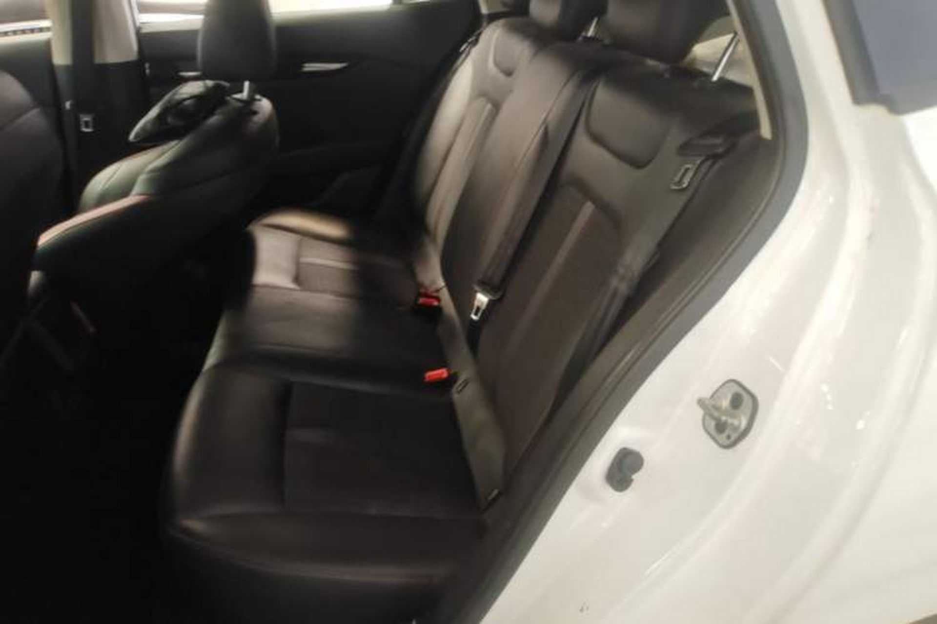 Used Dongfeng Aeolus Yixuan 2021 230T Automatic ZuiFeng Edition Left Rear Seat