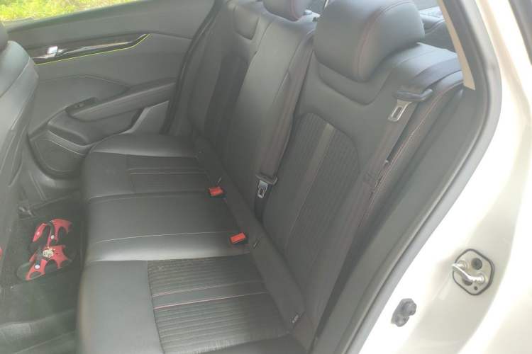 Used Dongfeng Aeolus Yixuan 2021 230T Automatic Zuiqing Edition Left Rear Seat