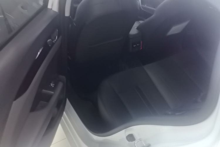 Used Dongfeng Aeolus Yixuan 2021 230T Automatic Chasing Shadow Edition Left Rear Seat