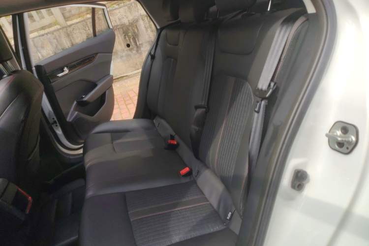 Used Dongfeng Aeolus Yixuan 2021 230T Automatic Zuiqing Edition Left Rear Seat
