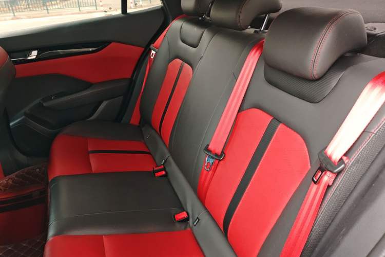 Used Dongfeng Aeolus Yixuan 2021 230T Automatic Chasing Shadow Edition Left Rear Seat