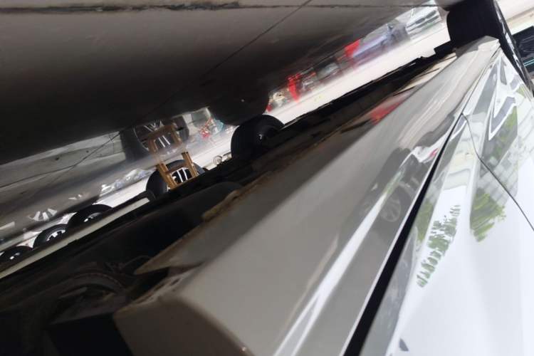 Used Dongfeng Aeolus Yixuan 2021 230T Automatic ZuiFeng Edition Left Side Sill
