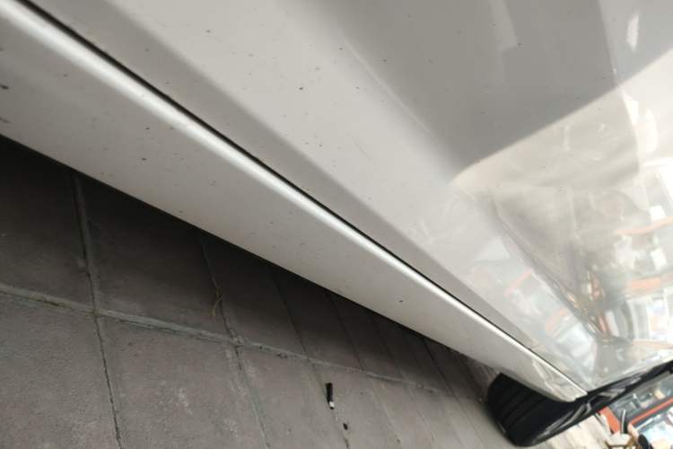 Used Dongfeng Aeolus Yixuan 2021 230T Automatic Glory Edition Left Side Sill