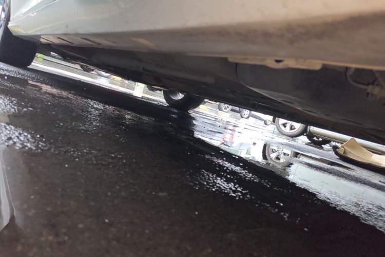 Used Dongfeng Aeolus Yixuan 2021 230T Automatic Zuiying Knight Edition Left Side Sill