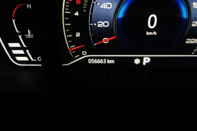 Used Dongfeng Aeolus Yixuan 2021 230T Automatic Zuiying Knight Edition Odometer Close Up