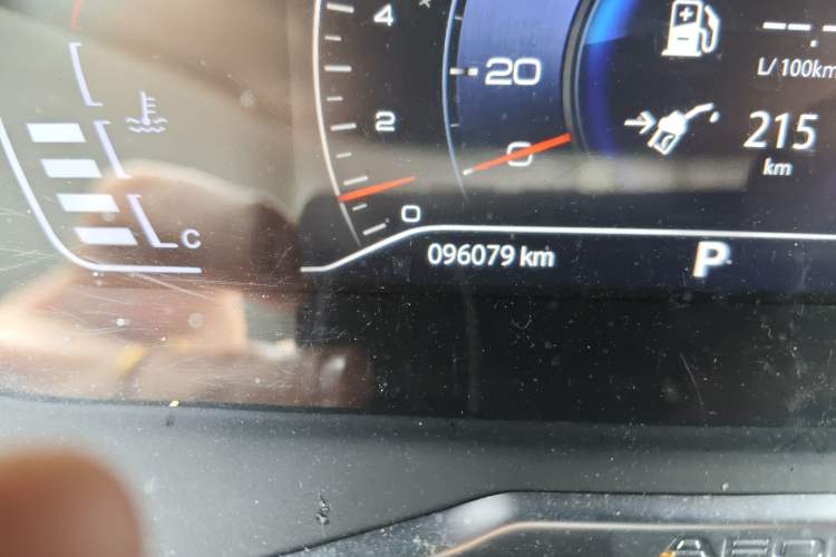 Used Dongfeng Aeolus Yixuan 2021 230T Automatic Glory Edition Odometer Close Up