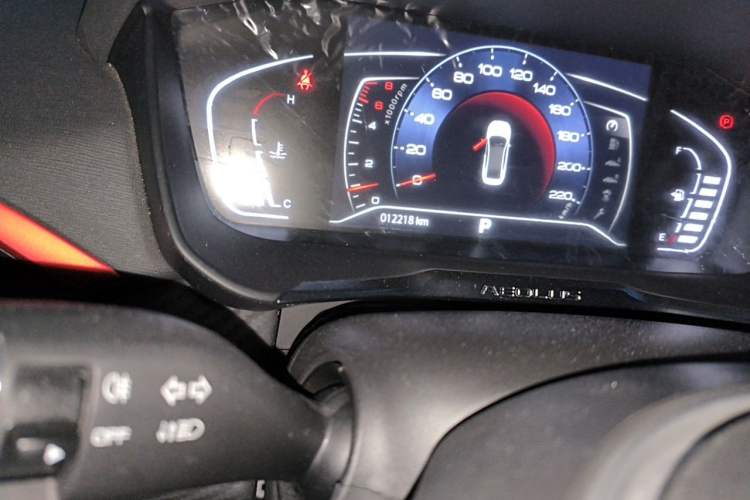 Used Dongfeng Aeolus Yixuan 2021 230T Automatic Zuiqing Edition Odometer Close Up