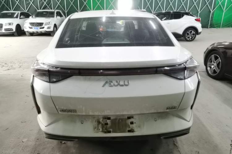 Used Dongfeng Aeolus Yixuan 2021 230T Automatic Glory Edition Rear