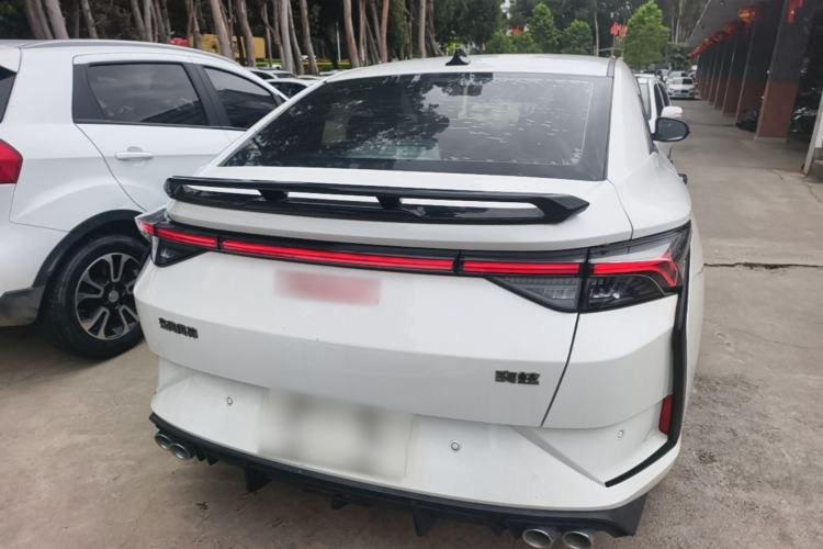 Used Dongfeng Aeolus Yixuan 2021 230T Automatic Dream-Chasing Rider Edition Rear