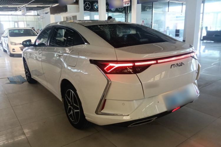 Used Dongfeng Aeolus Yixuan 2021 230T Automatic Chasing Shadow Edition Rear Left 45 Deg