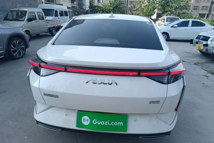 Used Dongfeng Aeolus Yixuan 2021 230T Automatic Chasing Shadow Edition Rear