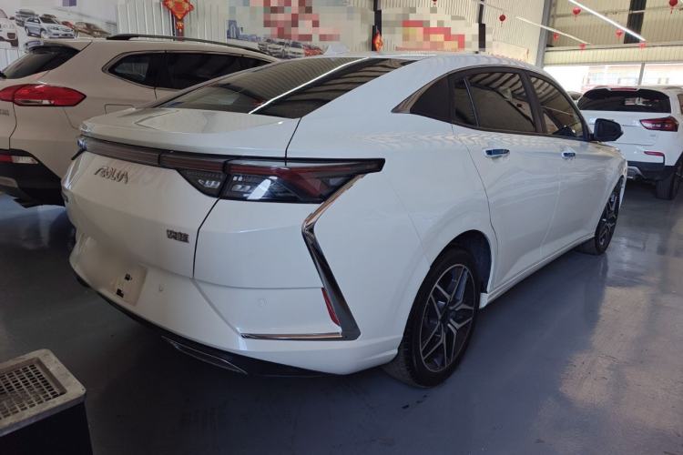 Used Dongfeng Aeolus Yixuan 2021 230T Automatic Chasing Shadow Edition Rear Right 45 Deg