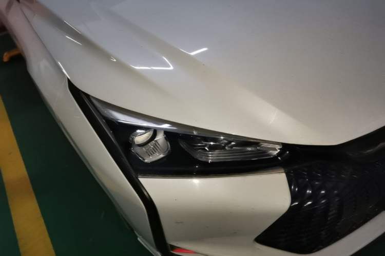 Used Dongfeng Aeolus Yixuan 2021 230T Automatic Zuiying Knight Edition Right Front Headlight