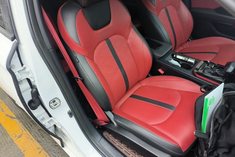 Used Dongfeng Aeolus Yixuan 2021 230T Automatic Hunter Edition Right Front Seat