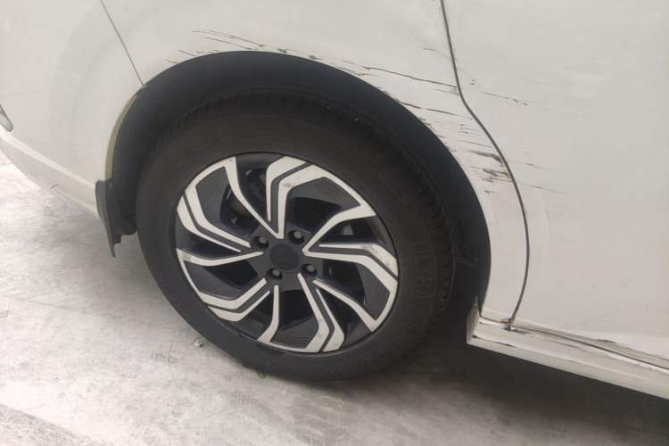 Used Dongfeng Aeolus Yixuan 2021 230T Automatic ZuiFeng Edition Right Rear Wheel Hub