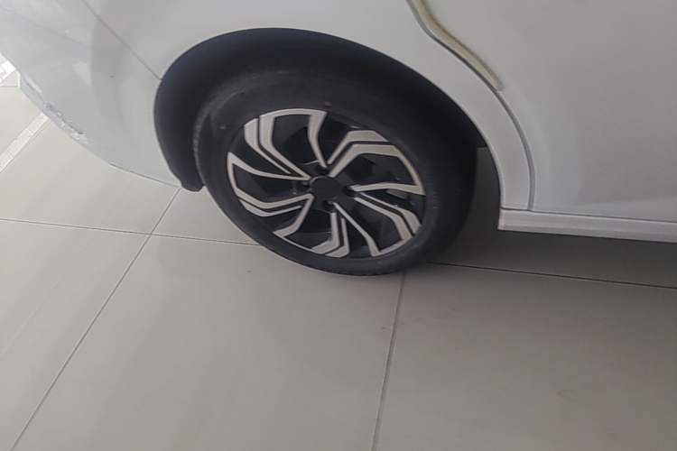 Used Dongfeng Aeolus Yixuan 2021 230T Automatic ZuiFeng Edition Right Rear Wheel Hub