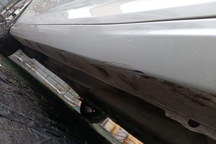 Used Dongfeng Aeolus Yixuan 2021 230T Automatic Zuiqing Edition Right Side Sill