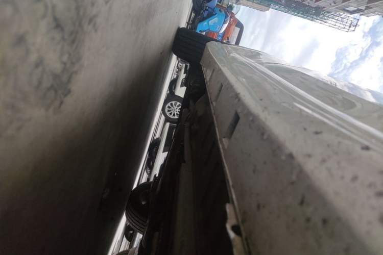 Used Dongfeng Aeolus Yixuan 2021 230T Automatic ZuiFeng Edition Right Side Sill