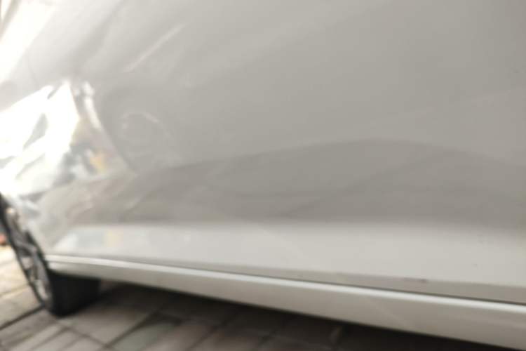 Used Dongfeng Aeolus Yixuan 2021 230T Automatic Glory Edition Right Side Sill