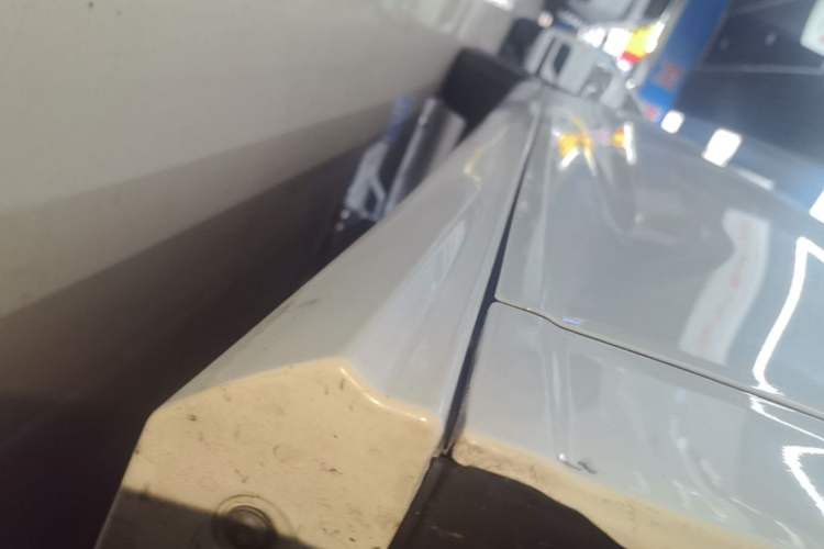 Used Dongfeng Aeolus Yixuan 2021 230T Automatic Chasing Shadow Edition Right Side Sill