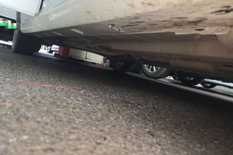 Used Dongfeng Aeolus Yixuan 2021 230T Automatic Zuiying Knight Edition Right Side Sill
