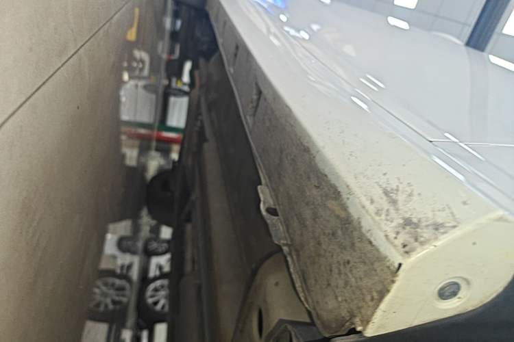 Used Dongfeng Aeolus Yixuan 2021 230T Automatic Zuiqing Edition Right Side Sill