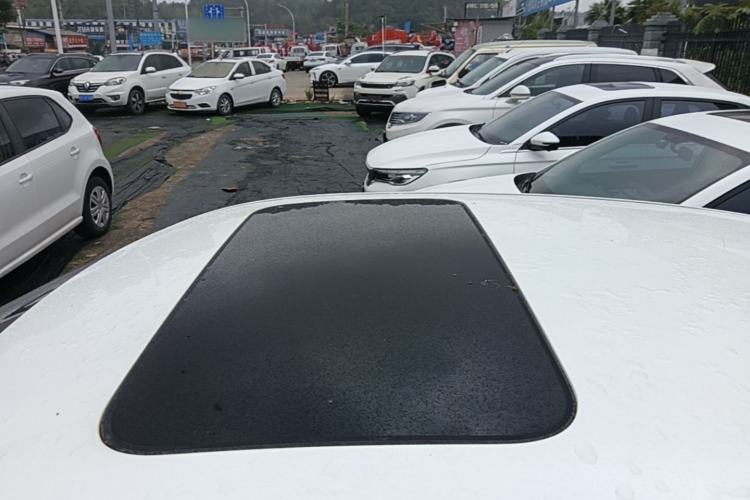 Used Dongfeng Aeolus Yixuan 2021 230T Automatic Zuiqing Edition Roof