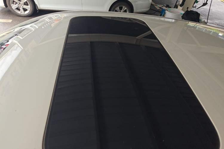 Used Dongfeng Aeolus Yixuan 2021 230T Automatic Zuiying Knight Edition Roof