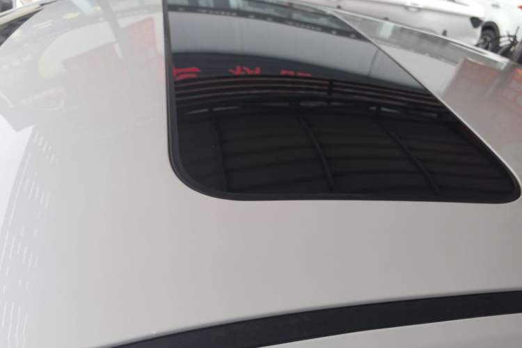 Used Dongfeng Aeolus Yixuan 2021 230T Automatic Zuiying Knight Edition Roof
