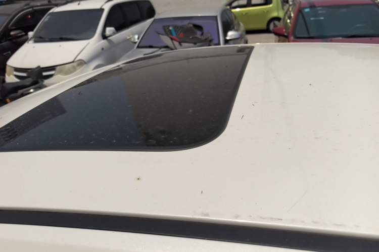Used Dongfeng Aeolus Yixuan 2021 230T Automatic Zuiying Knight Edition Roof
