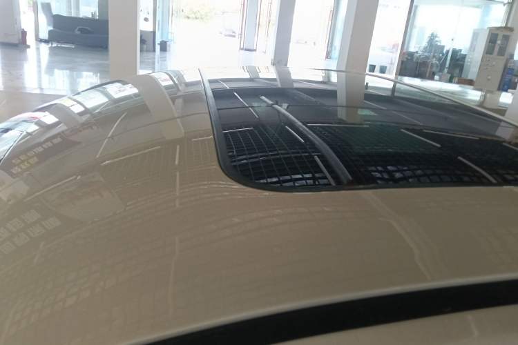 Used Dongfeng Aeolus Yixuan 2021 230T Automatic Chasing Shadow Edition Roof