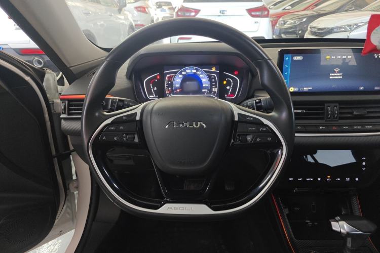 Used Dongfeng Aeolus Yixuan 2021 230T Automatic Chasing Shadow Edition Steering Wheel