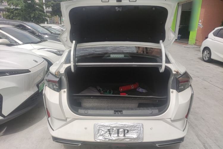 Used Dongfeng Aeolus Yixuan 2021 230T Automatic ZuiFeng Edition Trunk