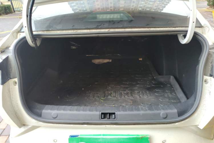 Used Dongfeng Aeolus Yixuan 2021 230T Automatic Zuiqing Edition Trunk