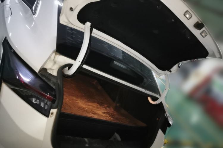 Used Dongfeng Aeolus Yixuan 2021 230T Automatic Zuiying Knight Edition Trunk